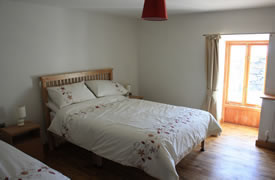 beudy gwenoliaid bedroom